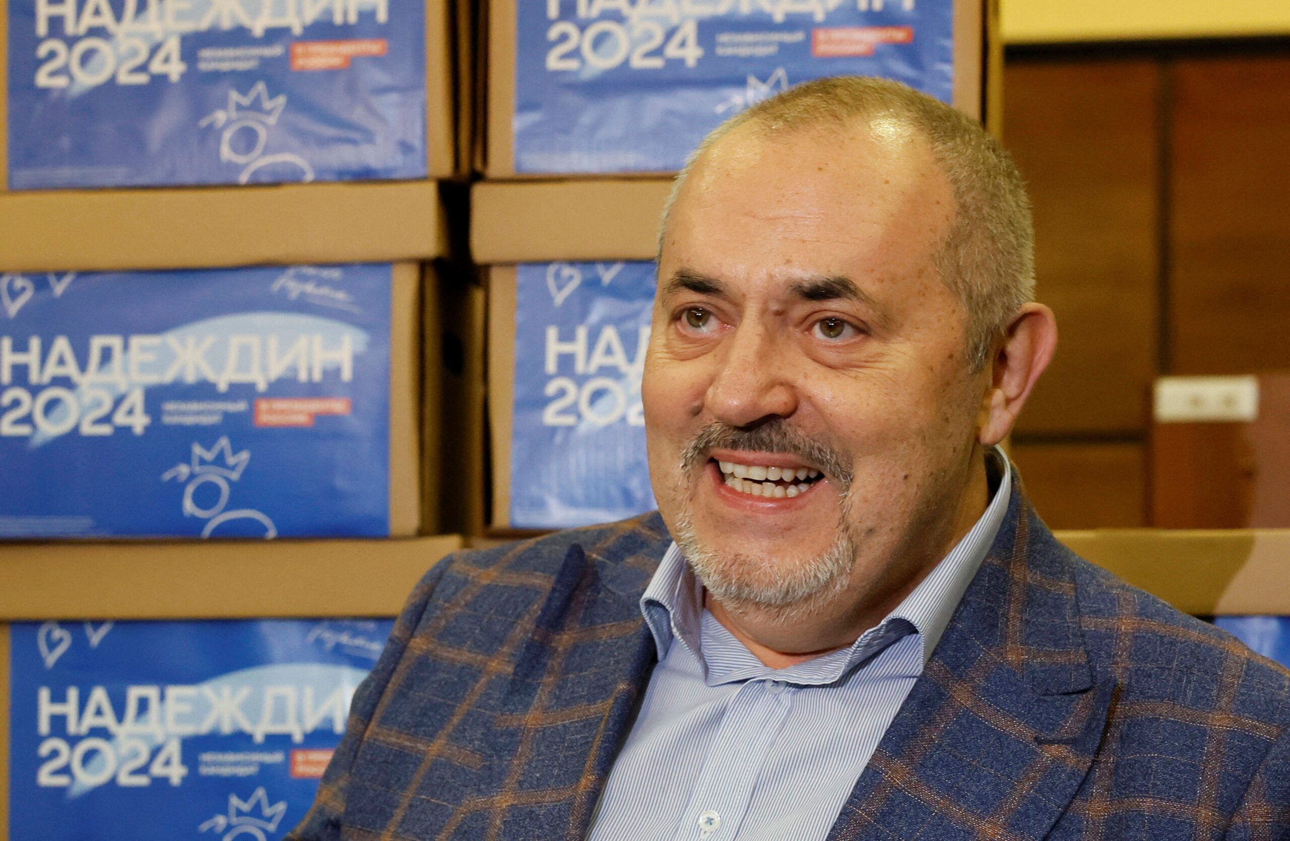 quem-e-o-candidato-que-desafia-putin-e-se-opoe-a-guerra-na-ucrania